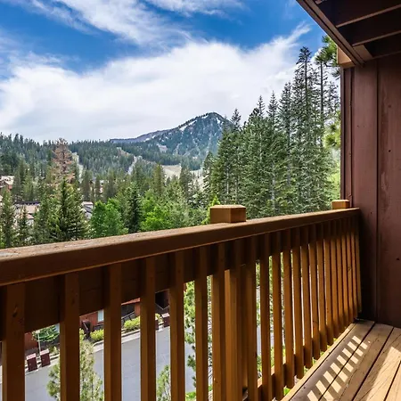 Mammoth Ski Racquet Club 32